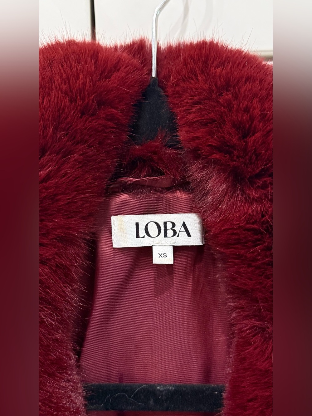 Julieta Faux Leather Coat in Burgundy
LOBA - Picture 6 of 6